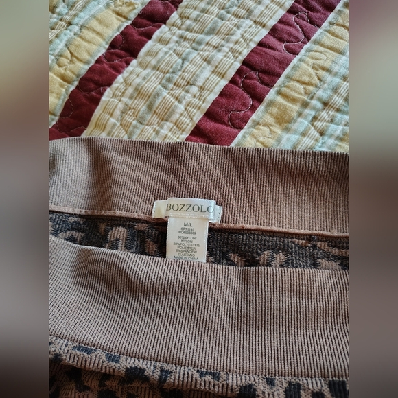 Bozzolo Animal Print Tan Shorts - Picture 4 of 4